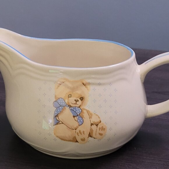 Tienshan Gravy Boat Country Bear Discontinued Piece Cute Kitchen Accessory - Picture 1 of 1